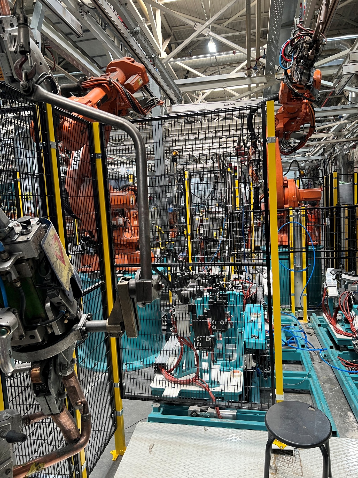 4 Fikstür ve 3 Robotlu Kaynak Sistemi Başarıyla Devreye Alındı (3)